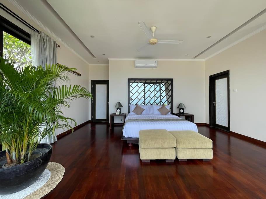 Nusa Dua Ocean View 4 Bedroom Bibi Bali Екстер'єр фото